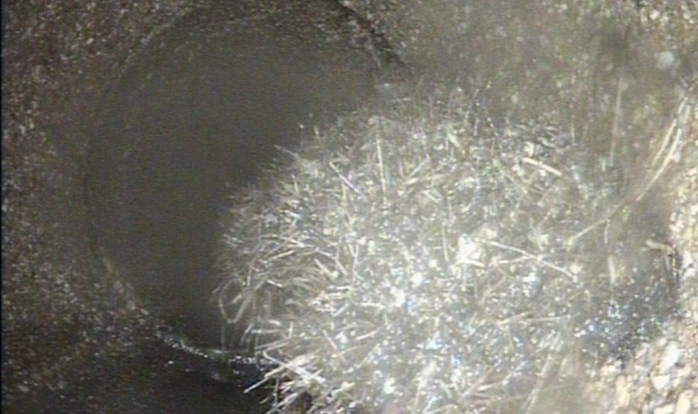 Cómo destruir raíces en tuberías 4 Químicos eliminando raíces en tuberías