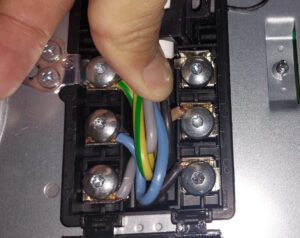 como conectar una placa de induccion con 5 cables