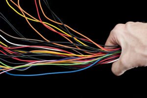conexion de cables de diferentes colores