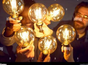 dos lamparas brillando juntas