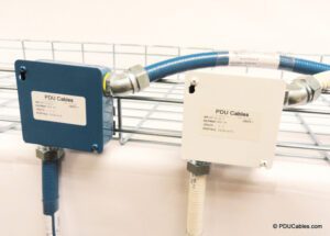 imagen de cables etiquetados en una caja