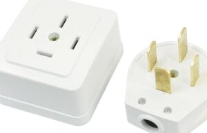 Descubre el uso esencial del voltaje 440: ¡beneficios y aplicaciones! 21 imagen de un enchufe con el voltaje 440v