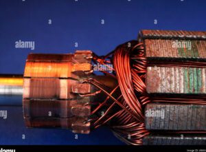imagen de un motor monofasico con cables enredados