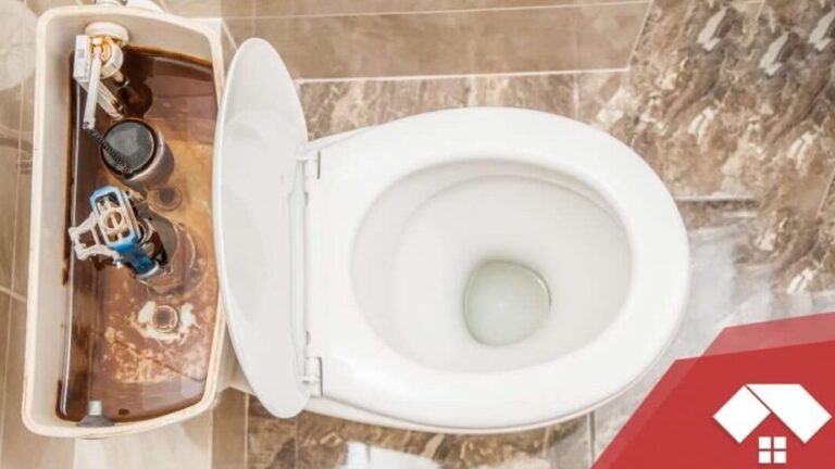 repara-f-cilmente-tu-inodoro-que-pierde-agua-por-la-base
