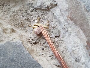 Cómo poner toma de tierra en un piso antiguo: Guía fácil y segura 28 instalacion de toma de tierra en piso antiguo