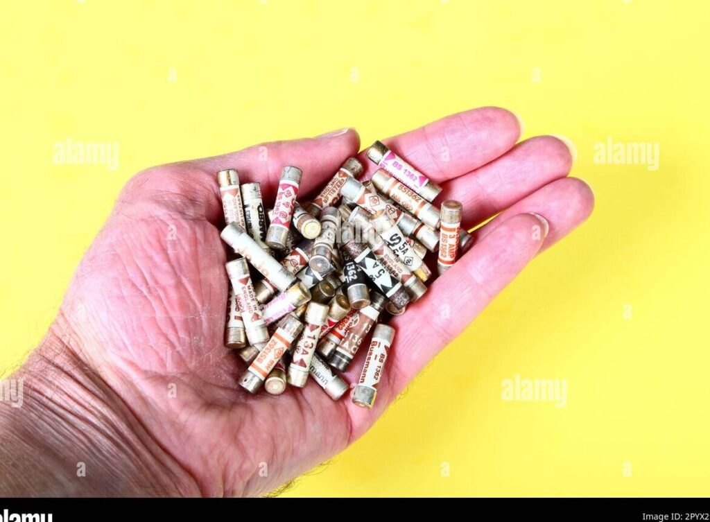 Cómo sacar un enchufe de una caja de registro sin complicaciones: guía práctica