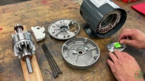 De qué material está hecho un motor eléctrico 9 motor electrico desmontado con sus componentes