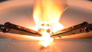 resistencia electrica quemada en llamas