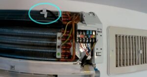 termometro en un evaporador de aire acondicionado