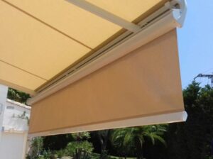toldo de tela en un balcon