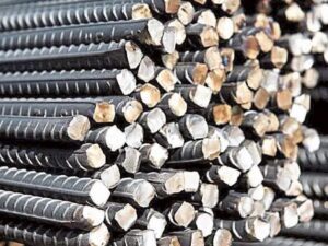 un acero brillante siendo afinado con precision