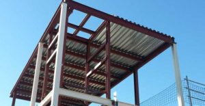 Viga metálica de 7 metros: solución perfecta para tu espacio iluminado 16 viga metalica de 7 metros con luces integradas